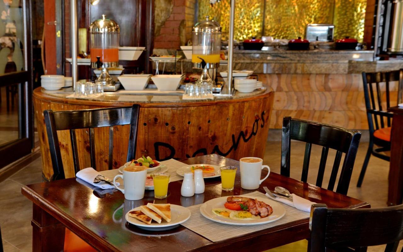 The Centurion Hotel Extérieur photo