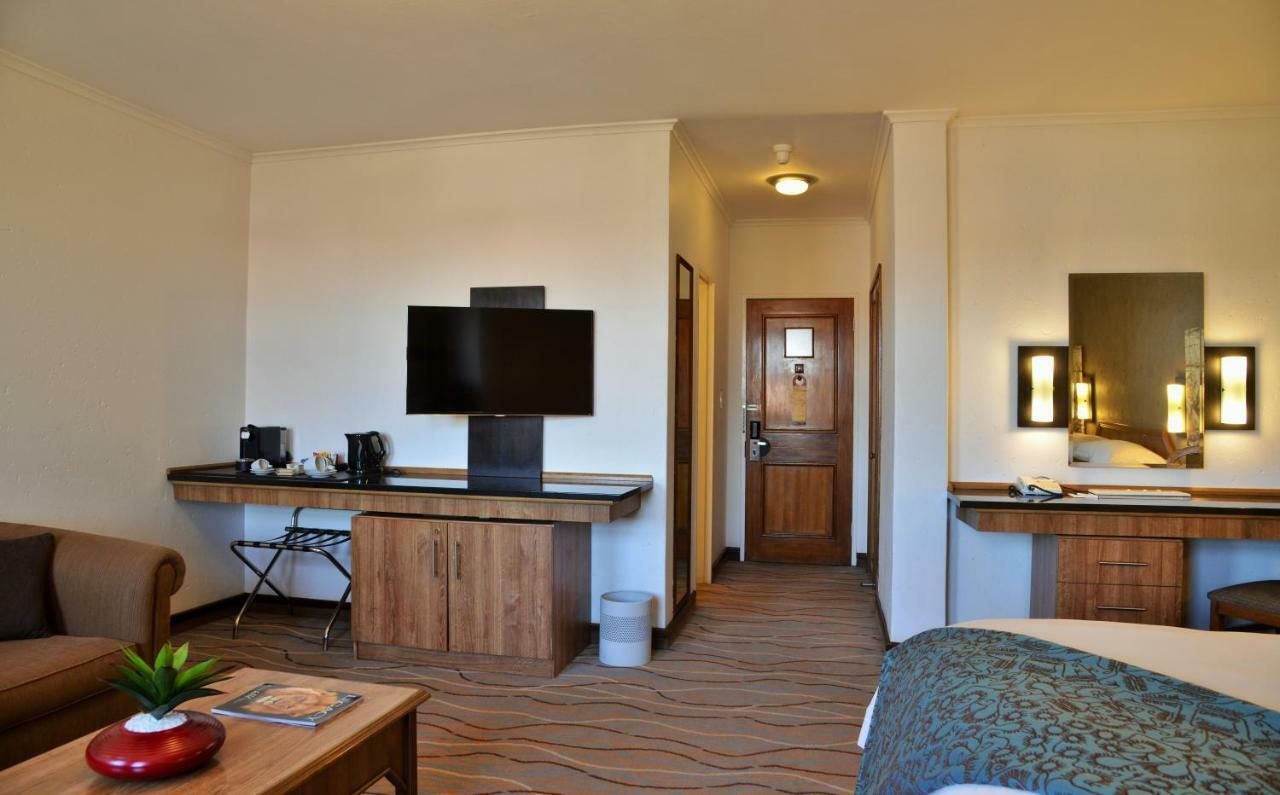 The Centurion Hotel Extérieur photo